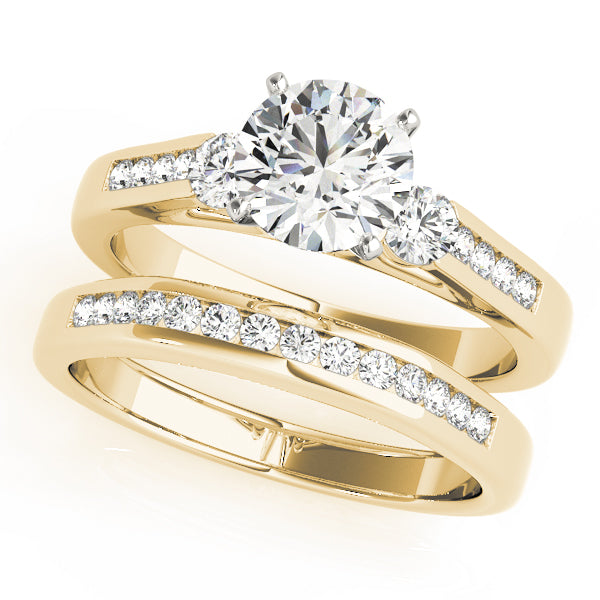 ENGAGEMENT RINGS 3 STONE ROUND - Image 9