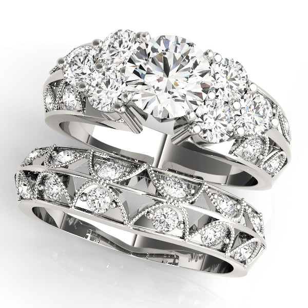 ENGAGEMENT RINGS CLUSTER SIDES - Image 8