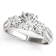 ENGAGEMENT RINGS 3 STONE ROUND - Image 2