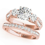 ENGAGEMENT RINGS 3 STONE ROUND - Image 3