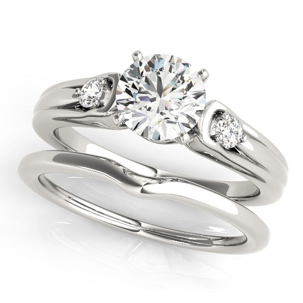 ENGAGEMENT RINGS 3 STONE ROUND - Image 6