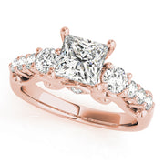 ENGAGEMENT RINGS 3 STONE ROUND - Image 5