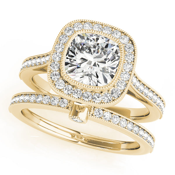 ENGAGEMENT RINGS HALO CUSHION - Image 5