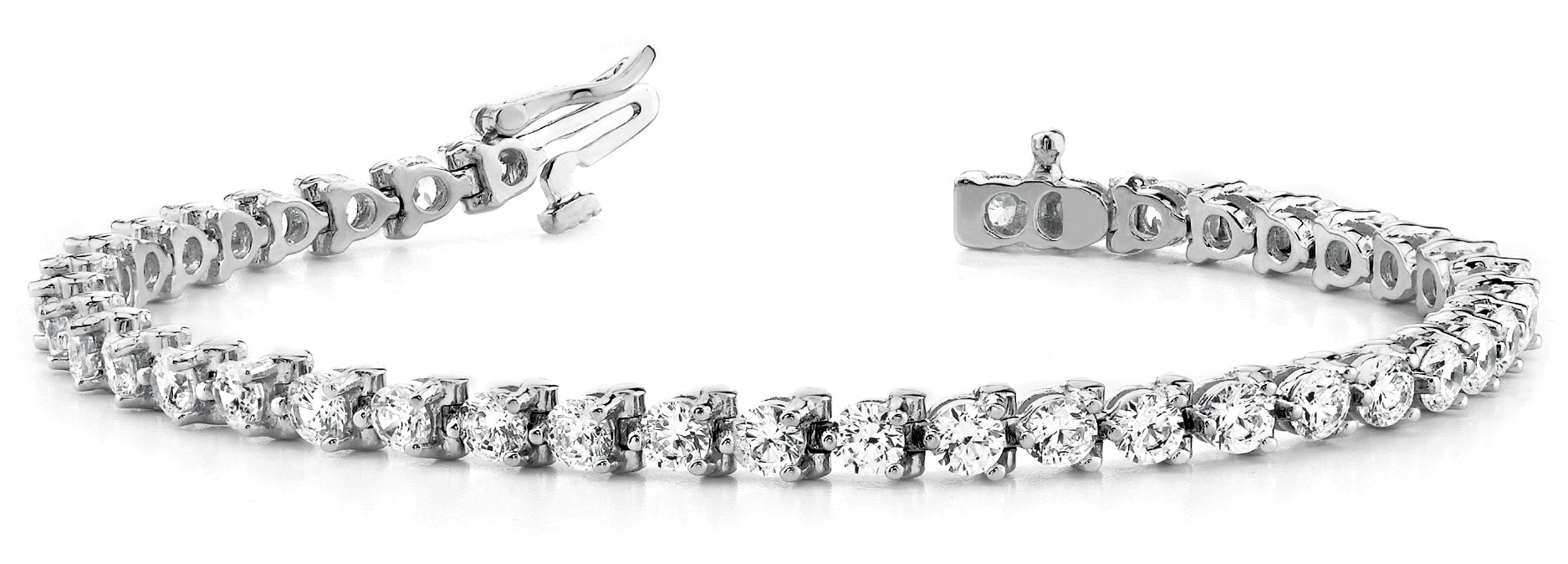 Elegant Prong-Set Diamond Bracelet with 8.88 Carat Total Weight in G-H SI1-SI2 Quality