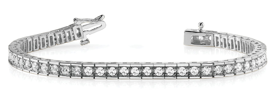 Elegant Prong-Set Diamond Bracelet with 2.34 Carat Total Weight in G-H SI1-SI2 Quality