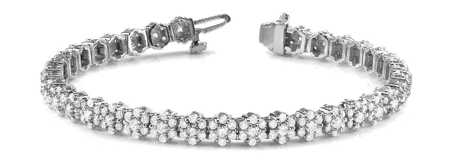 Elegant Diamond Bracelet with 4.625 Carat Total Weight in SI1-SI2 G-H Quality Stones