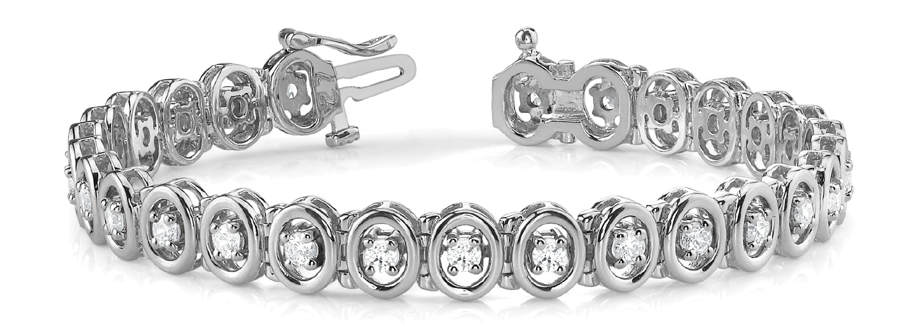 Prong Set Diamond Bracelet with 1.86 Carat Total Weight in SI1-SI2 G-H Quality