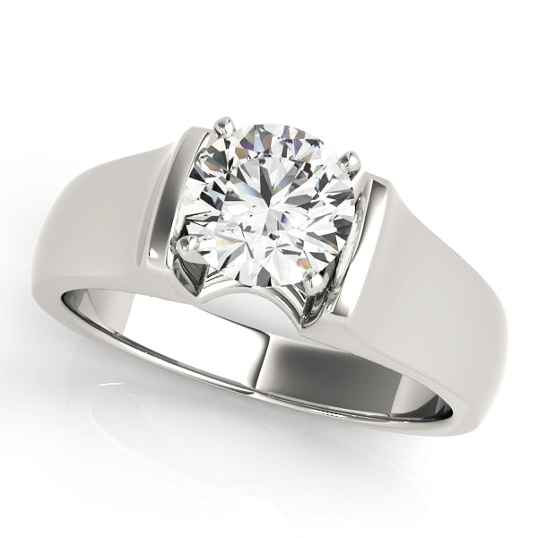 Classic Solitaire Engagement Ring with Polished Finish and G-H SI1-SI2 Diamonds