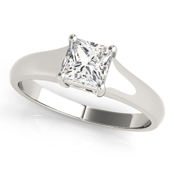 Elegant Princess-Cut Solitaire Engagement Ring with 2.5 Carat Total Diamond Weight