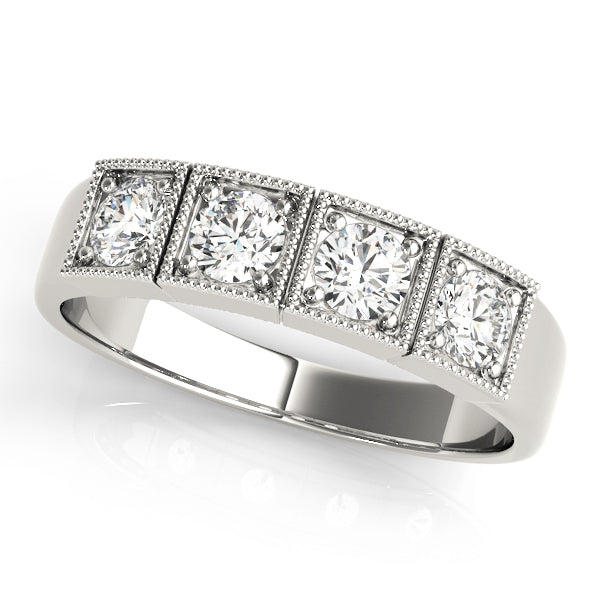 Three-Stone Round Diamond Engagement Ring with 0.48 Carat Total Weight, SI1-SI2 Clarity, G-H Color